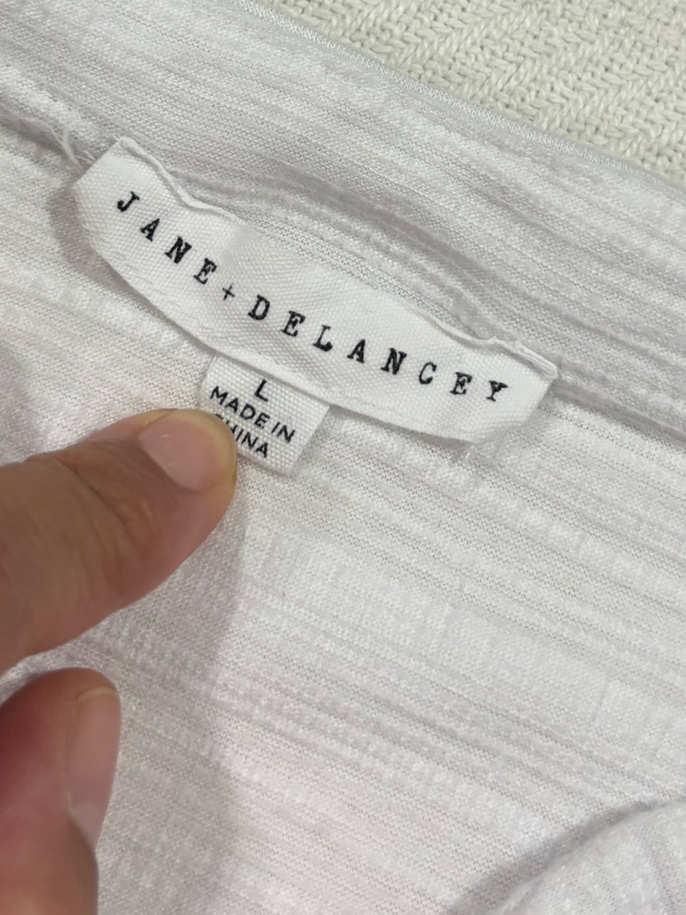 🍋Jane and Delancey Cream Short-Sleeve Henley Top with Button Placket🧺 - Picture 5 of 9